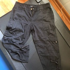 White House Black Market Capri Size 6 EUC